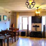 Hotell Haluk *